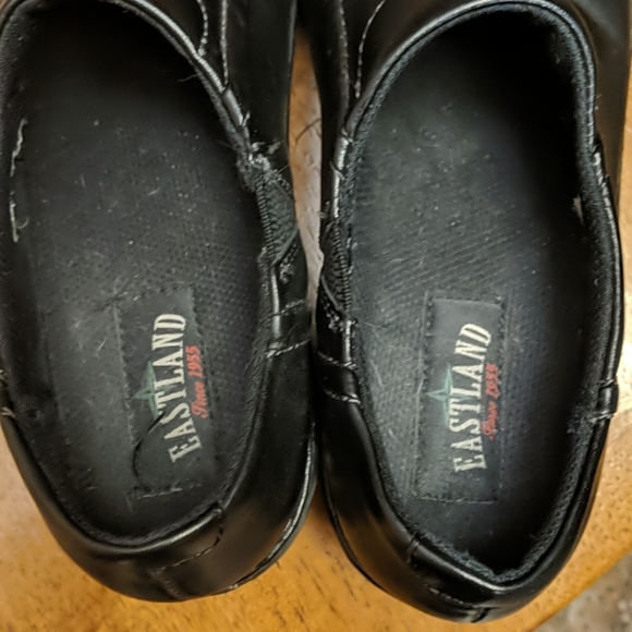 eastland leather clogs